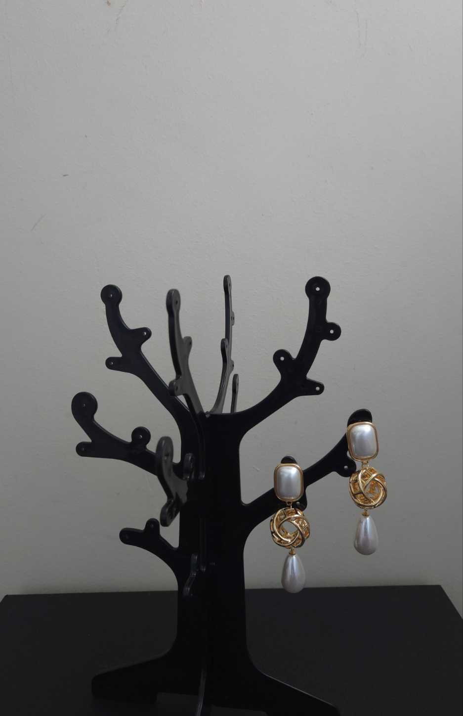 Elegant Gold & Pearl Drop Earrings