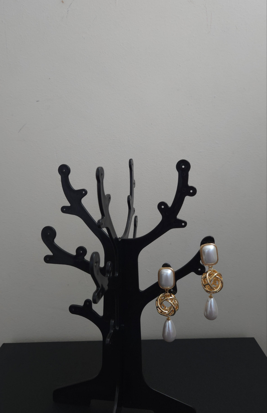 Elegant Gold & Pearl Drop Earrings