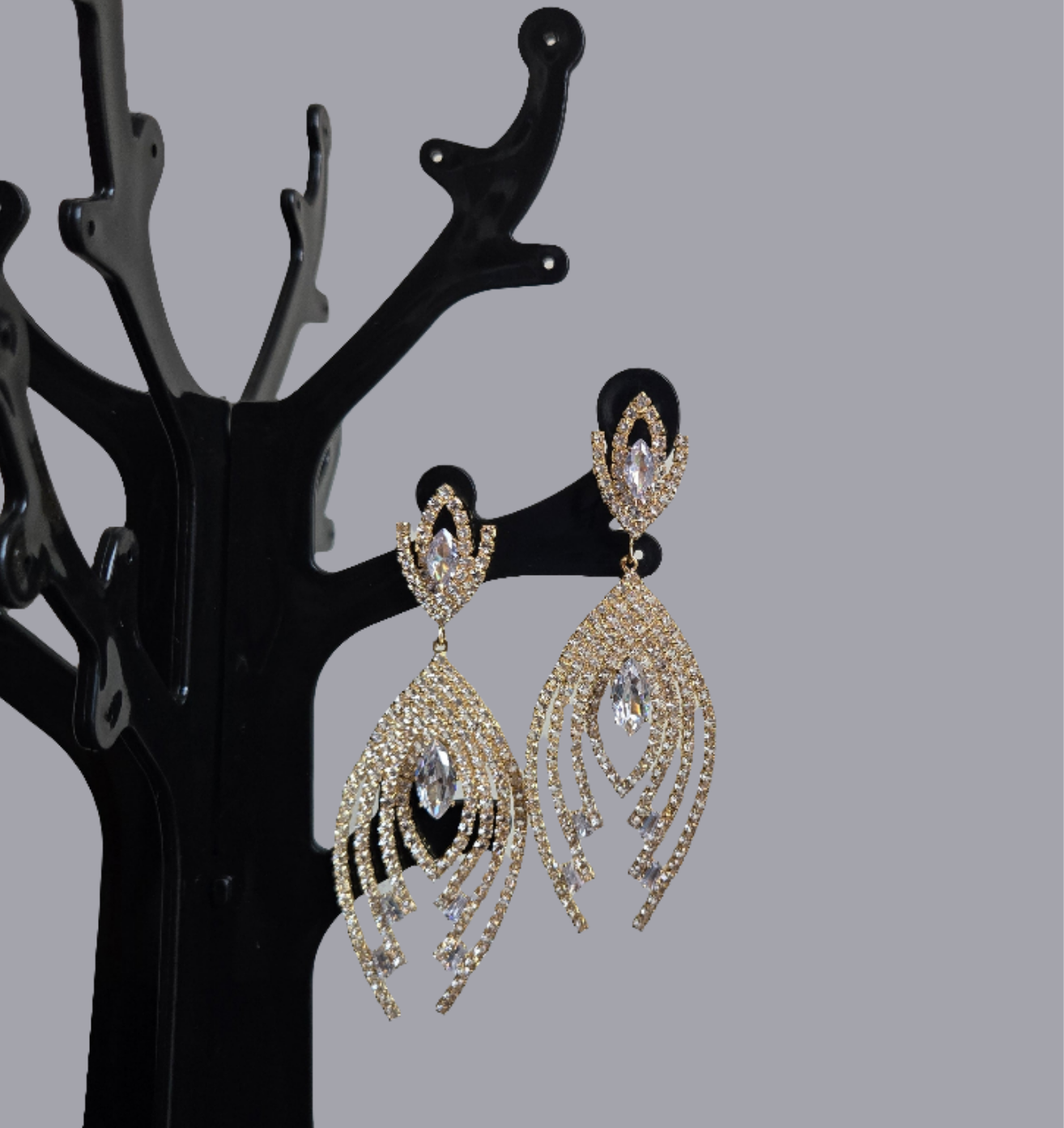 Luxurious chandelier earrings