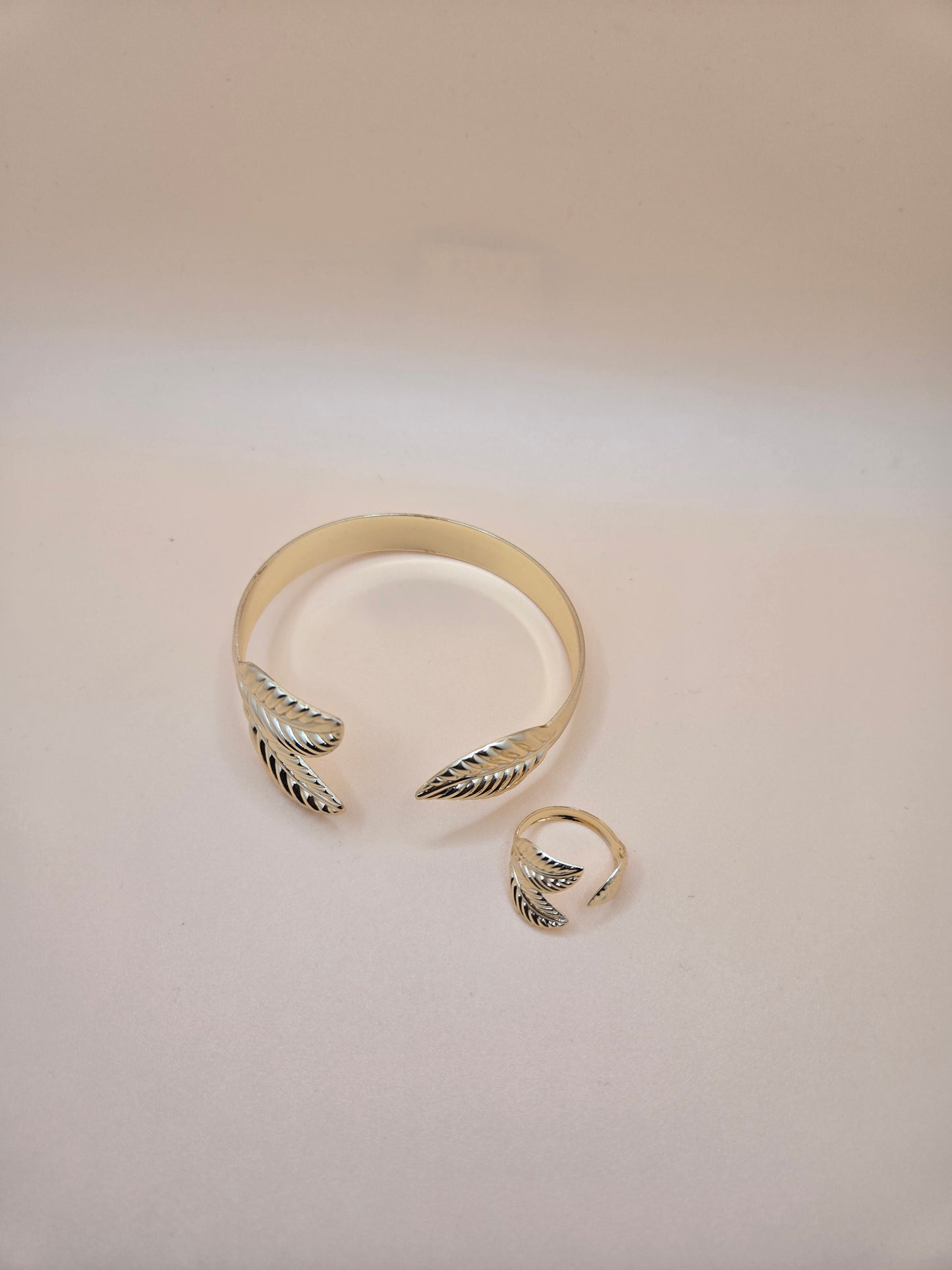 Elegant Leaf Design Bracelet & Ring Set- Gold Tone Jewelry