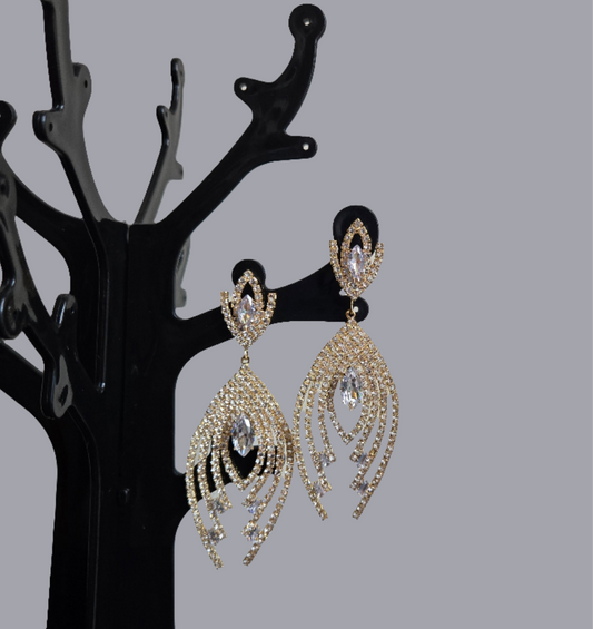Luxurious chandelier earrings
