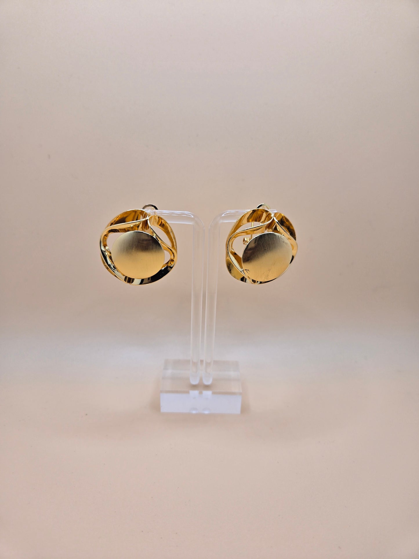 Modern Gold Statement Earrings – Bold Twisted Round Design for Women