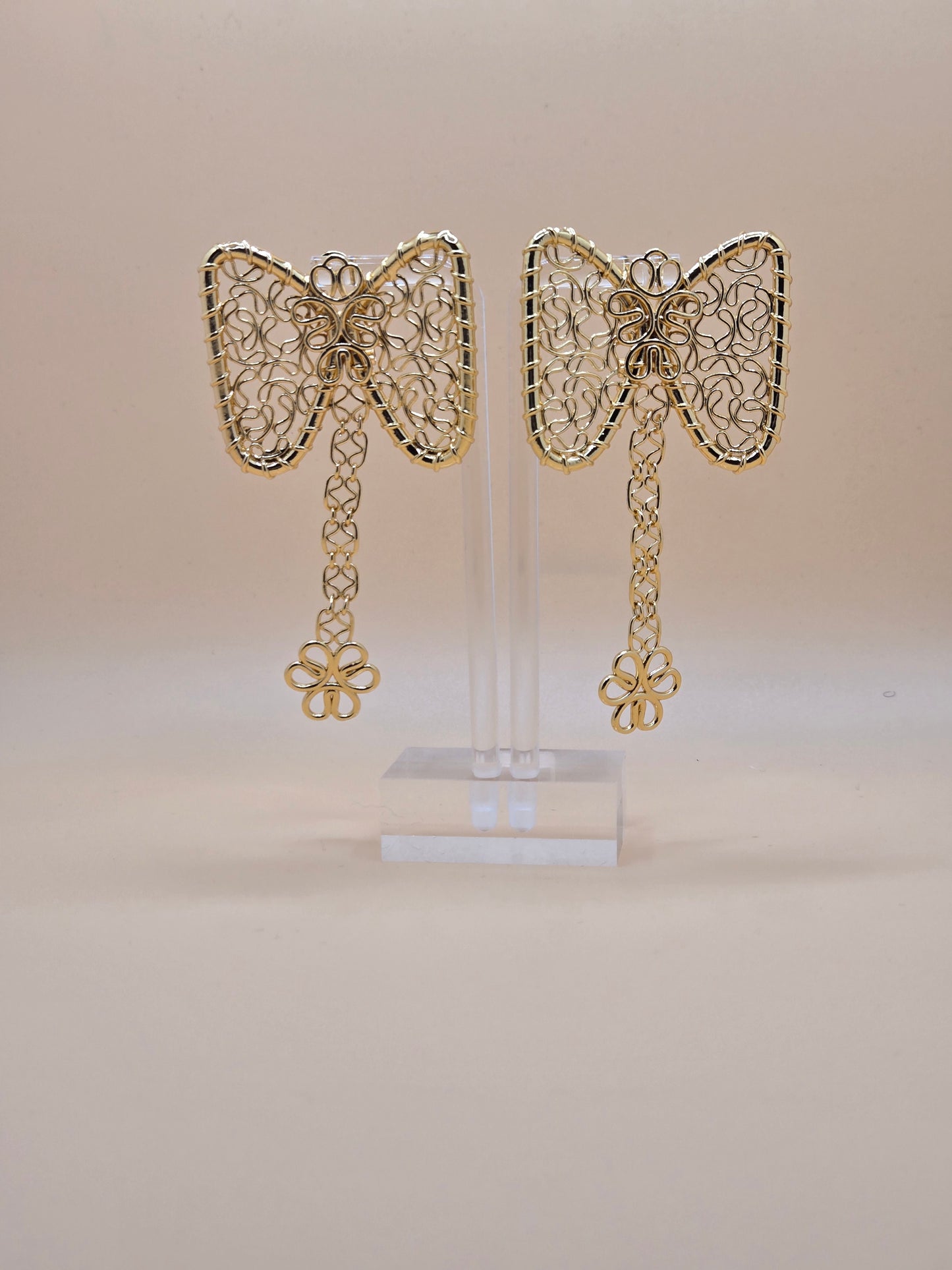 Gold Bow Filigree Drop Earrings – Delicate Chain & Floral Charm