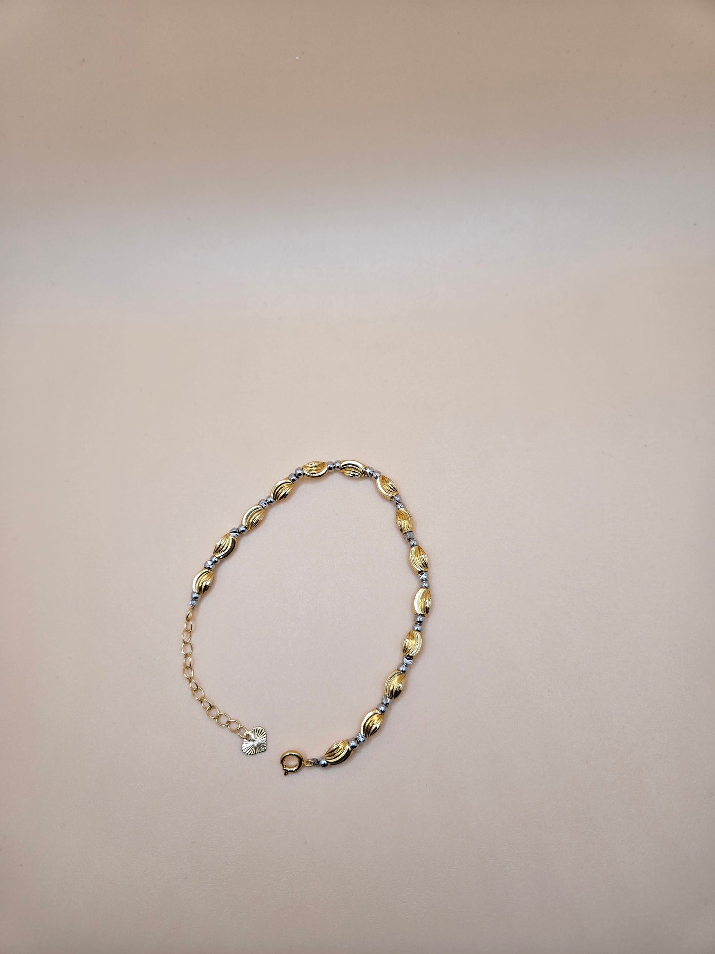 Chic Ocean-Inspired Bracelet for Everyday Glam