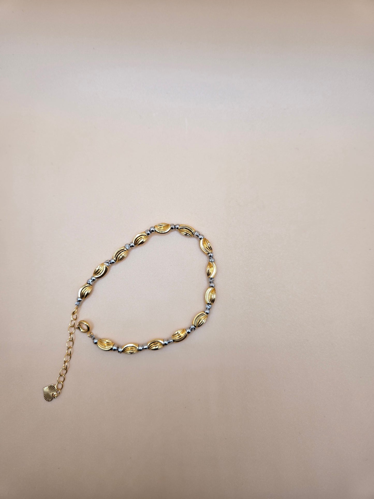 Chic Ocean-Inspired Bracelet for Everyday Glam