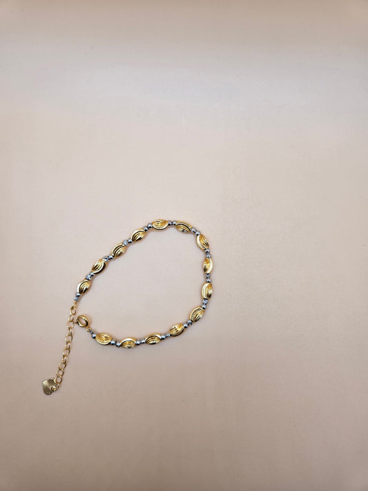 Chic Ocean-Inspired Bracelet for Everyday Glam